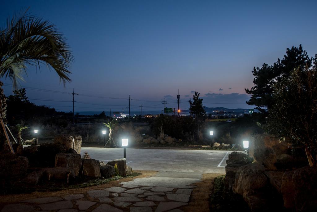 Jeju 542 Pension Согвіпо Номер фото