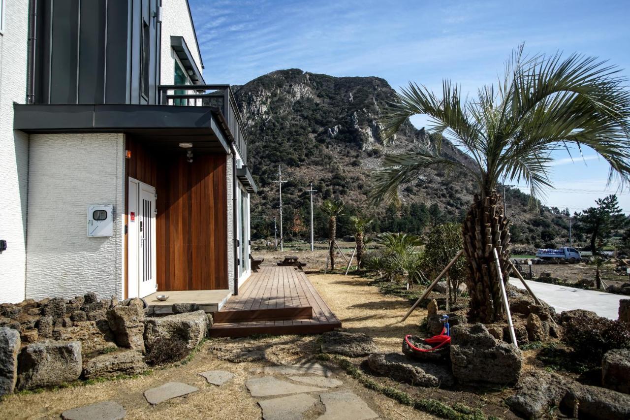 Jeju 542 Pension Согвіпо Екстер'єр фото